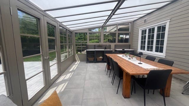 Solarium Sunspace installé par Sher Auvents en Estrie